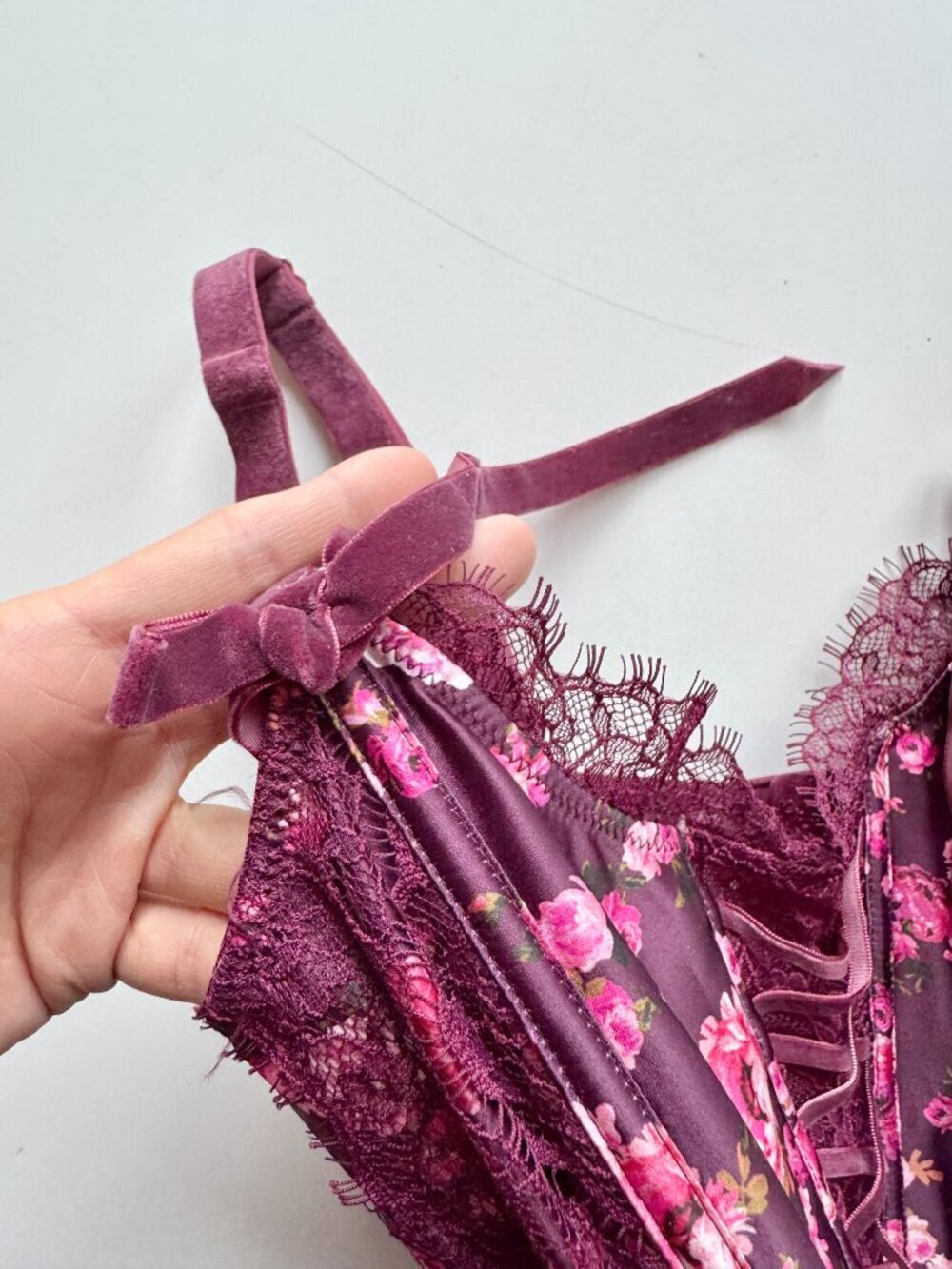 VICTORIA'S SECRET Peony Trellis Maroon Floral Lace Satin Bustier Top, Size M - Picture 6 of 15